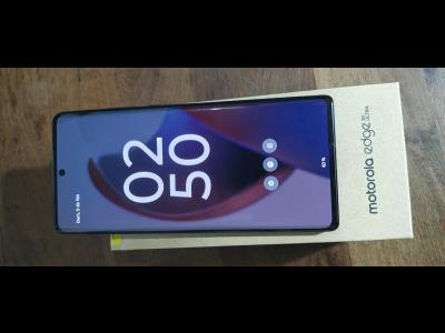 Varios Telefonos y Tablets vendo celular Motorola edge 30 ultra solo vendo